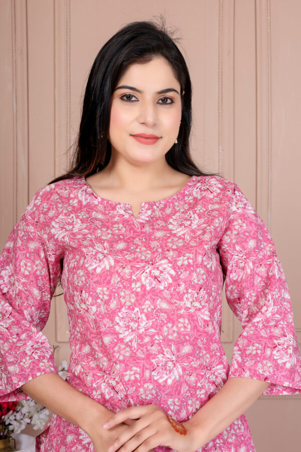 Ausuda Women Pure Cotton Floral Printed Co-Ord Set | Pink Casual Top & Pant Set