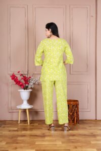 Ausuda Women Pure Cotton Printed Co-Ord Set | Parrot Green Casual Top & Pant Set