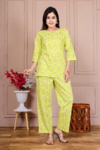 Ausuda Women Pure Cotton Printed Co-Ord Set | Parrot Green Casual Top & Pant Set