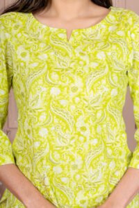 Ausuda Women Pure Cotton Printed Co-Ord Set | Parrot Green Casual Top & Pant Set