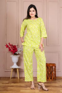 Ausuda Women Pure Cotton Printed Co-Ord Set | Parrot Green Casual Top & Pant Set