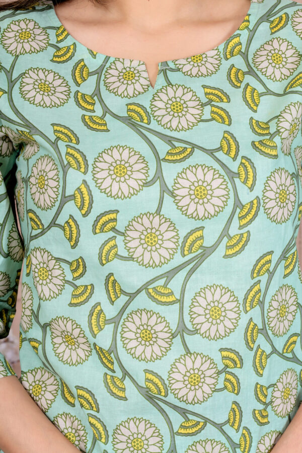 Ausuda Women Pure Cotton Printed Co-Ord Set | Pista Green Floral Top & Pant Set