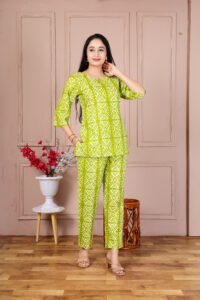 Ausuda Women Pure Cotton Printed Co-Ord Set | Green Casual Top & Pant Set
