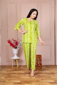 Ausuda Women Pure Cotton Printed Co-Ord Set | Green Casual Top & Pant Set