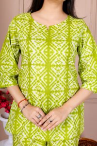 Ausuda Women Pure Cotton Printed Co-Ord Set | Green Casual Top & Pant Set