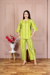 Ausuda Women Pure Cotton Printed Co-Ord Set | Green Casual Top & Pant Set