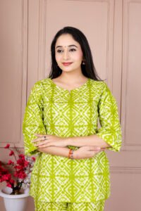 Ausuda Women Pure Cotton Printed Co-Ord Set | Green Casual Top & Pant Set